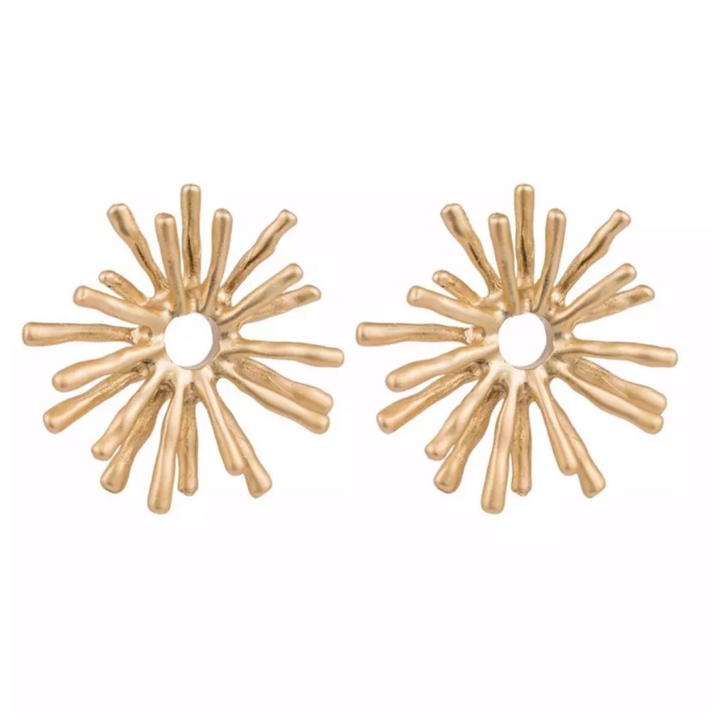 Luxe Gold Star Burst Sun Minimalist Stud Earring - Picture 2 of 5